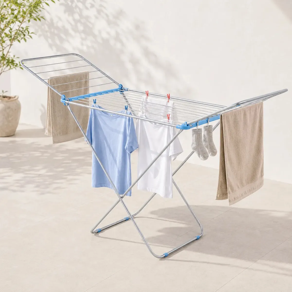 Tender Para Ropa Con Alas Plegable Hogar Actual De Pie Aluminio 176 cm Largo Desplegado
